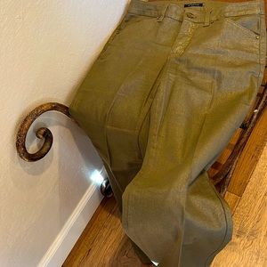 Jones New York Signature Petite Lady’s Sparkling Stretch Green Jeans Kenya made!